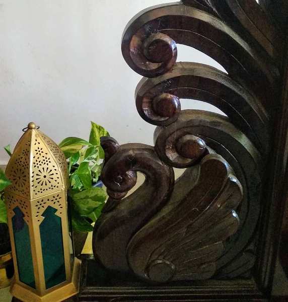 Traditional Paintings made by the home owner herself, along with antique brass artefacts make this Chennai Home truly Personal and Charming!