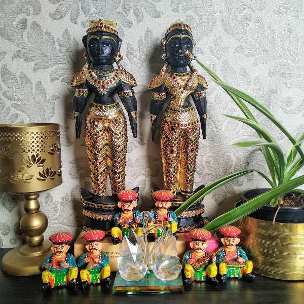 Traditional Paintings made by the home owner herself, along with antique brass artefacts make this Chennai Home truly Personal and Charming!