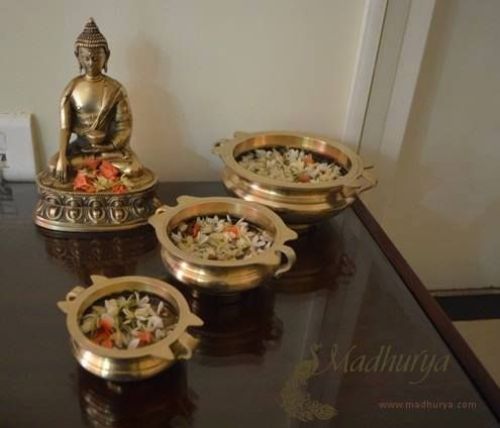 7 Tips to use an Antique Urli in Decor