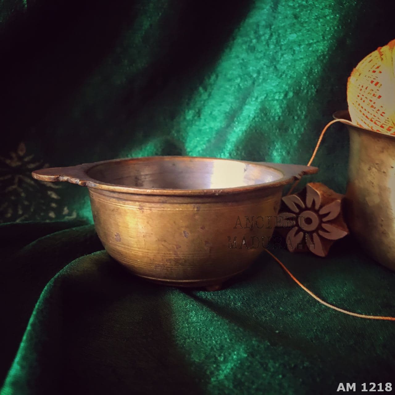 Bronze oil bowl with patina
