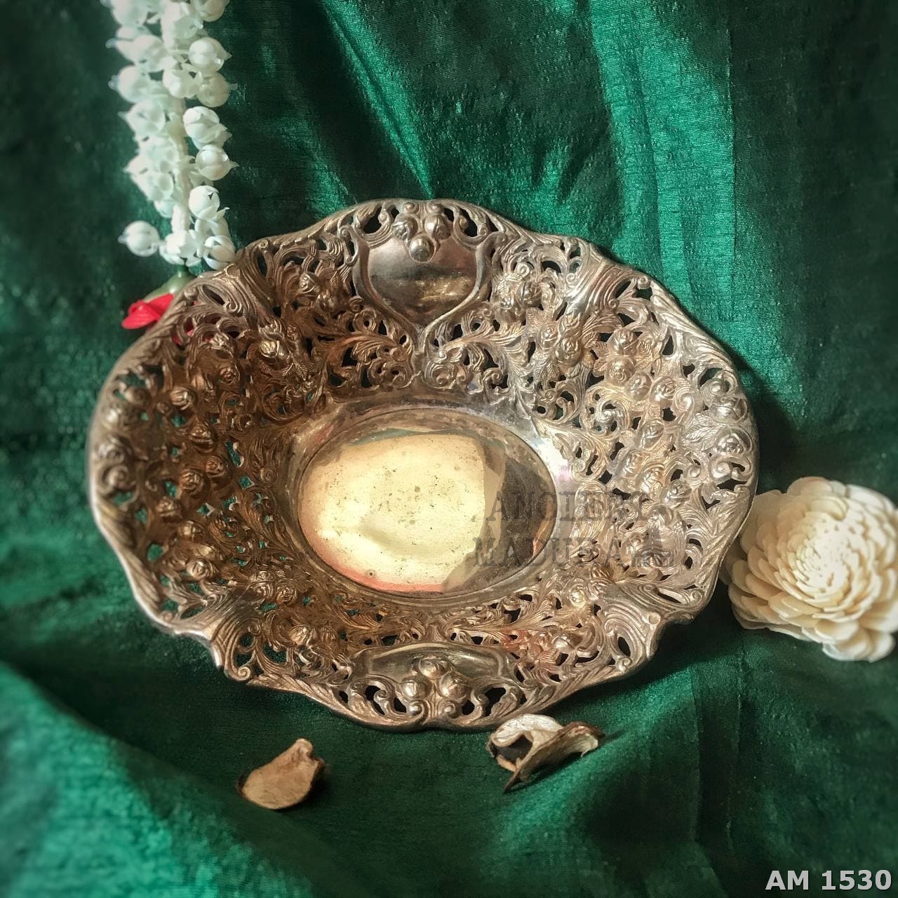Vintage White Brass Fruit Bowl Ancient Madurai