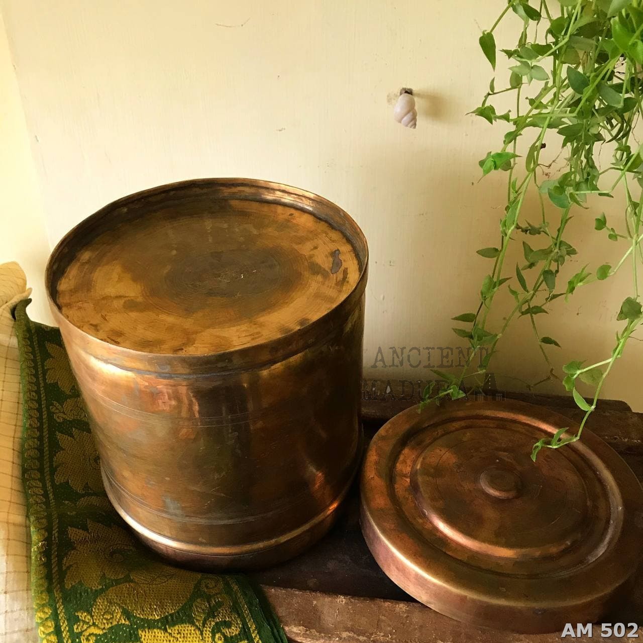 brass box with lid