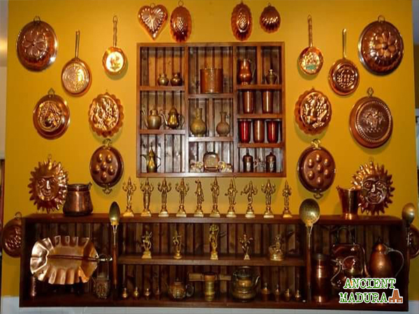 kitchen gallery wall