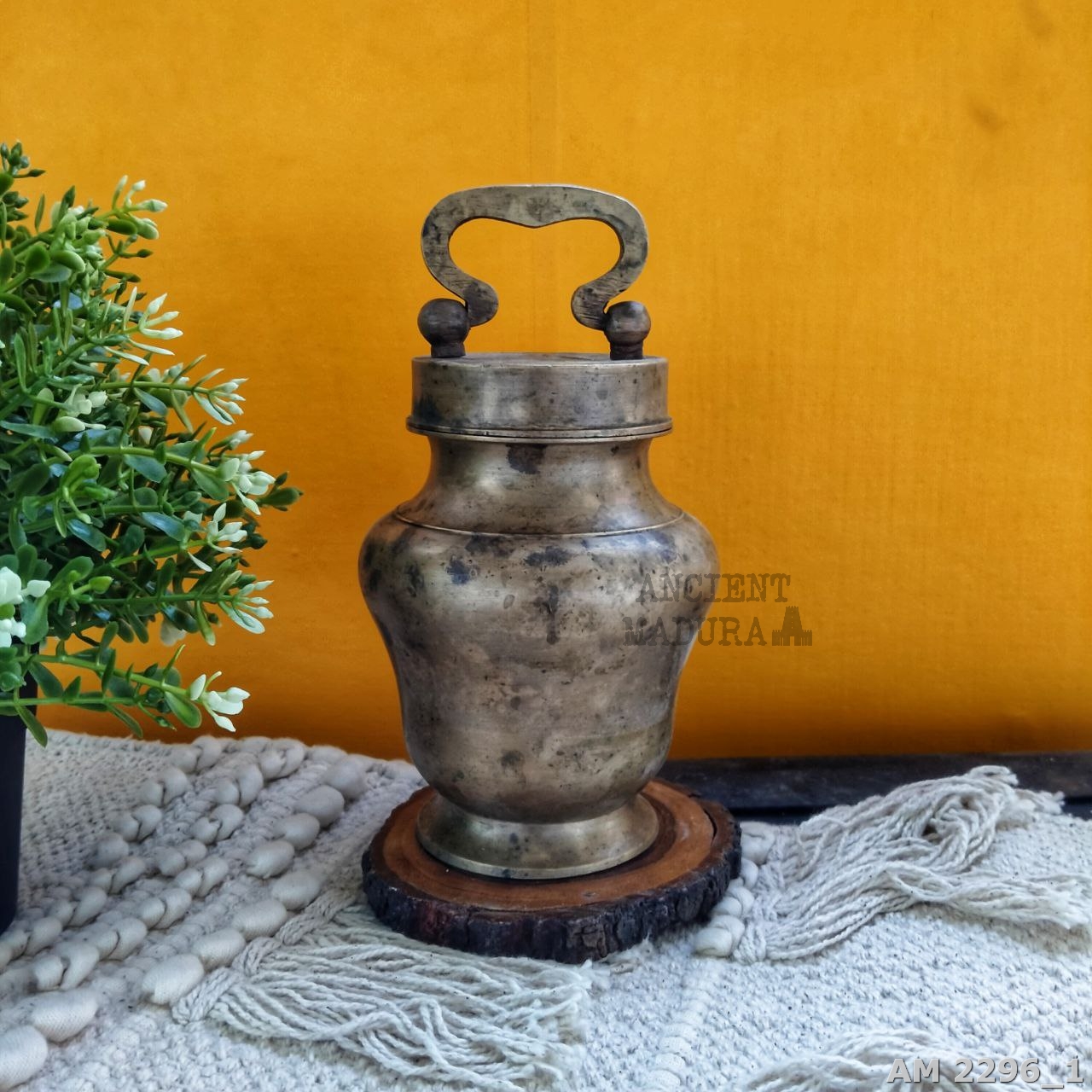 Bronze Kooja - Cashewnut kooja