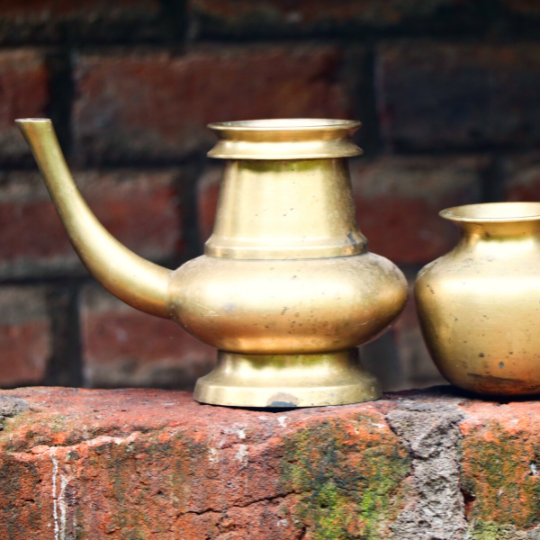 Bronze kindi and chombu