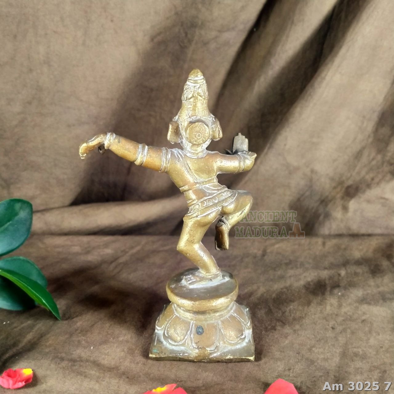 Bronze Dancing Balakrishna statue - Image 7