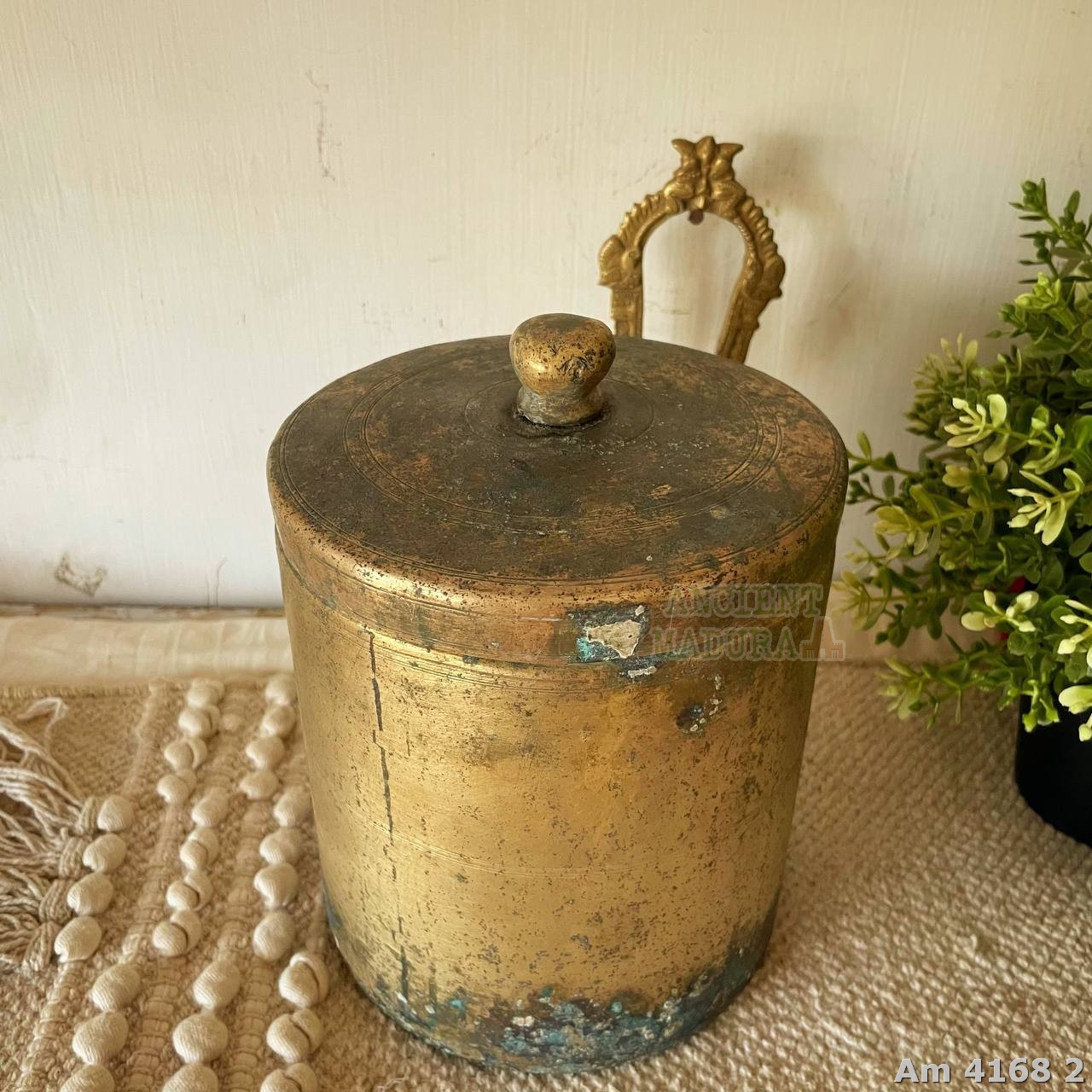 Brass Box with lid for storage - Image 3