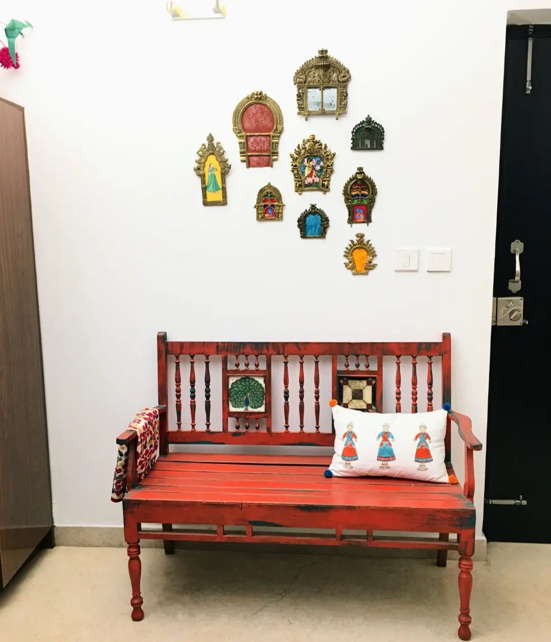prabhavali design gallery wall