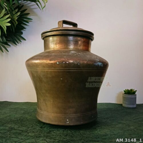 Brass Cashew Storage Container with Eiyam Lining