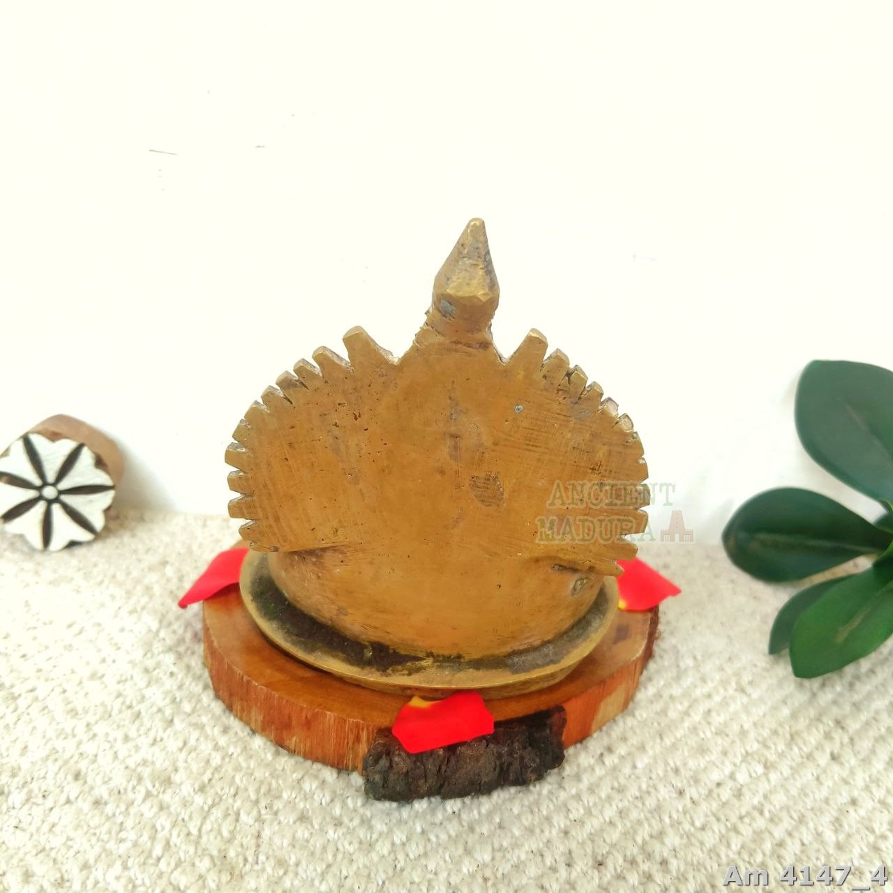 Bronze Vilakku - Vishnu Vilakku - Image 5