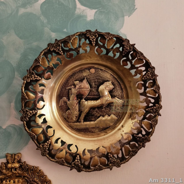 What's the Difference Between Antique and Vintage? Everything You Need