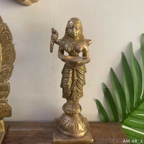Bronze Paavai Vilakku