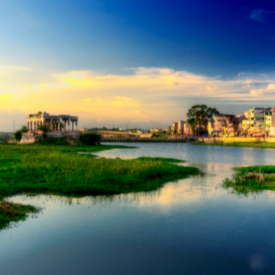 A beautiful perspective of the Vaigai River