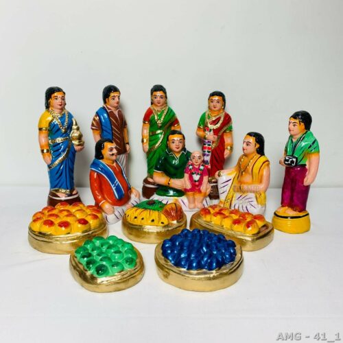 Handcrafted Golu Dolls - Kaathukuthu Set