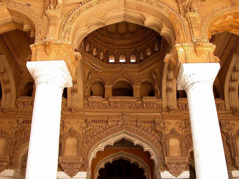 Tirumalai Nayakkar palace brick arch