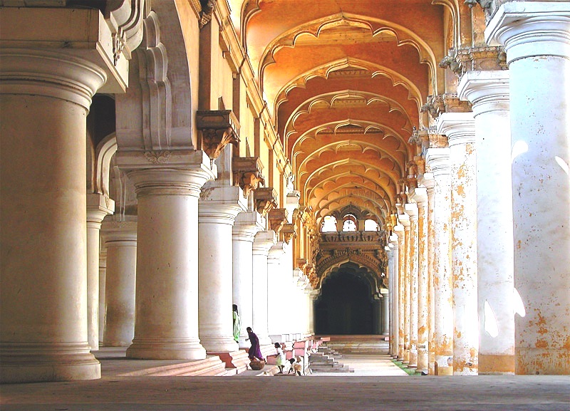 archaeological monuments ina dn around madurai: tirumalai nayakkar palace
