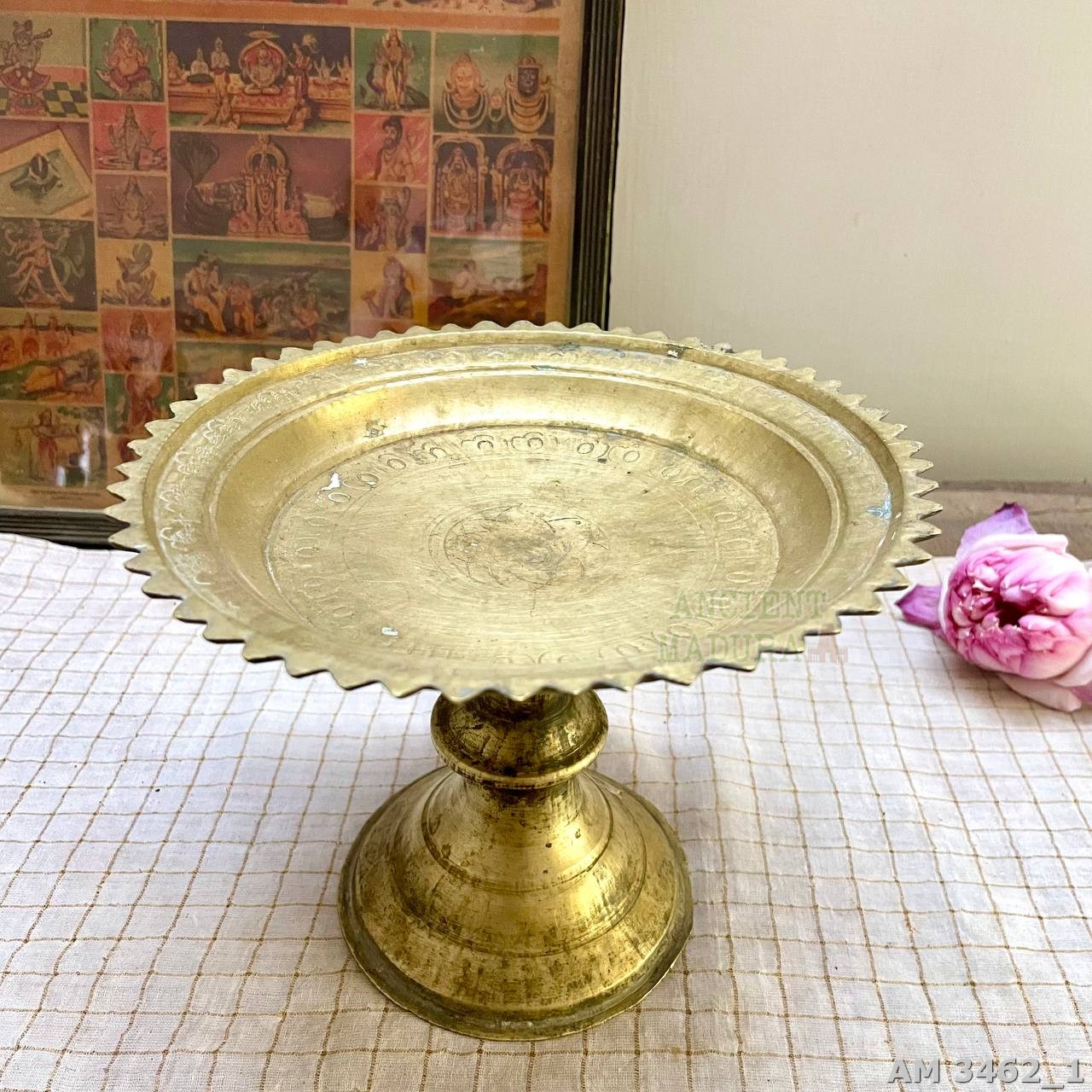 Bronze Chakara Tambalam