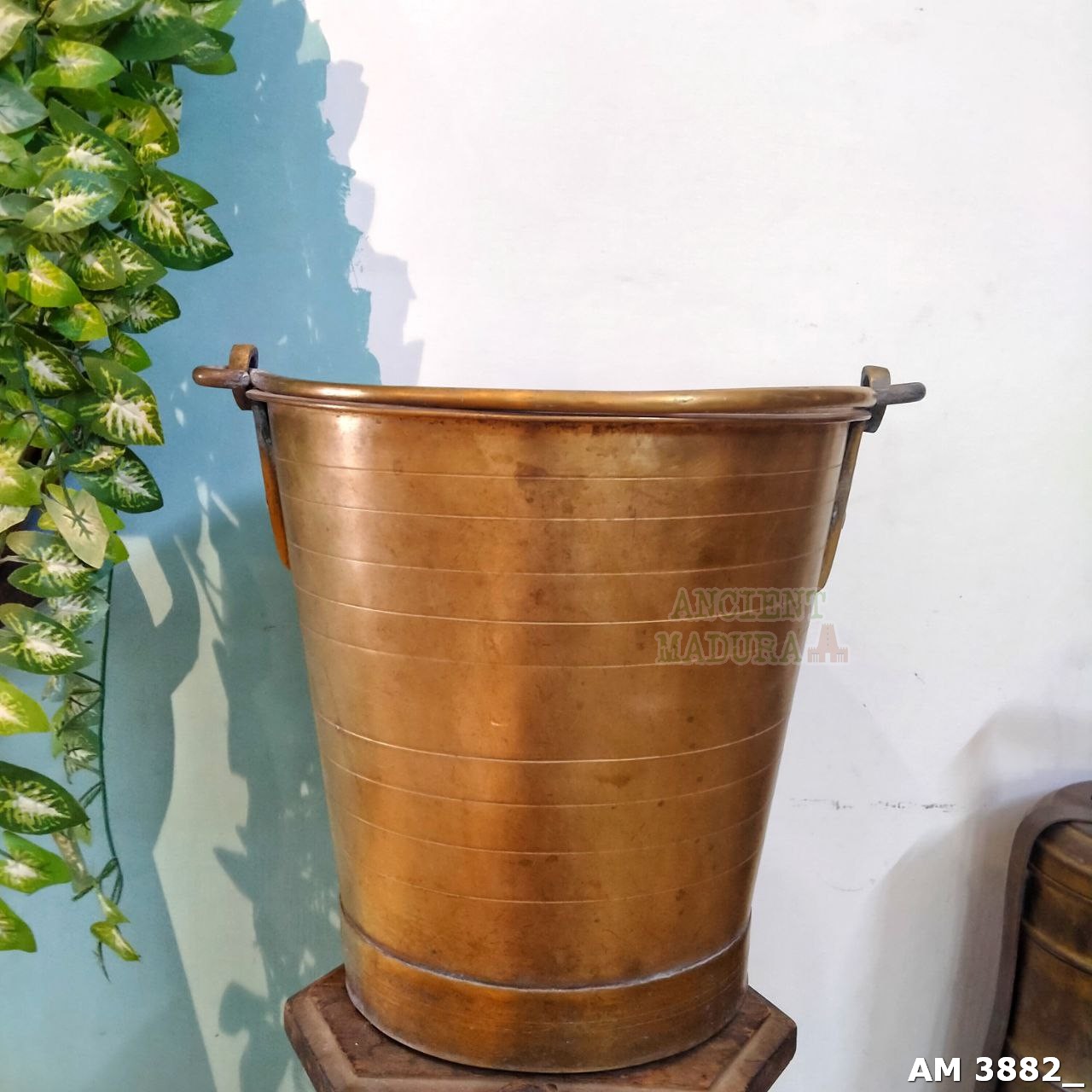 Brass bucket - Image 2