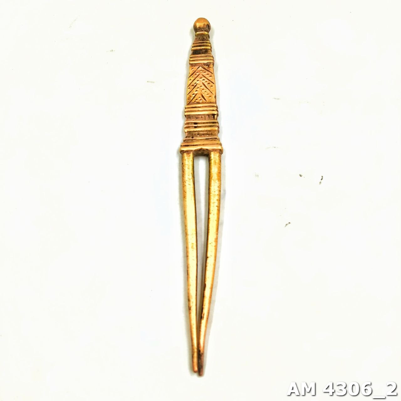 Brass Detangler - Image 4