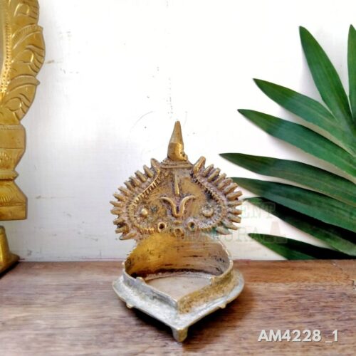 Brass Vishnu Vilakku