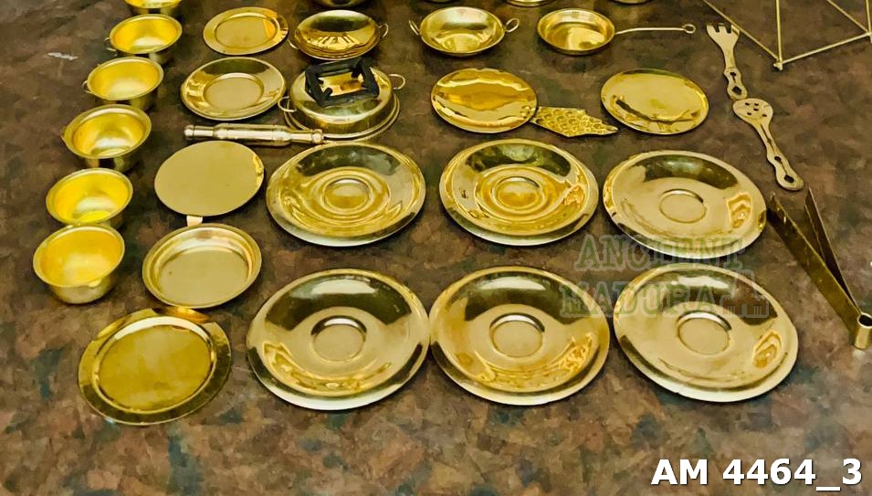 Brass Mini Kitchen Set - Image 3