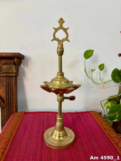 Brass Key Lamp - Kuthuvilakku with keys