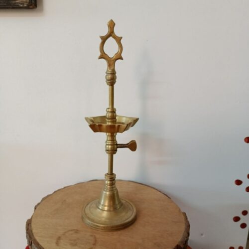 Brass Key Lamp - Kuthuvilakku with keys