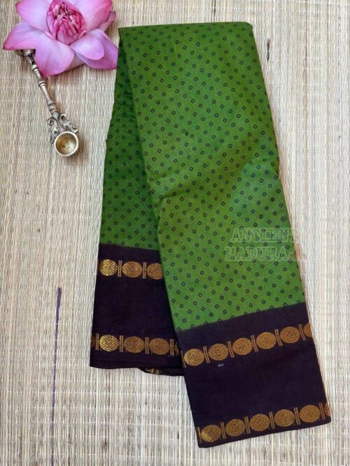 forest green traditional sungudi saree