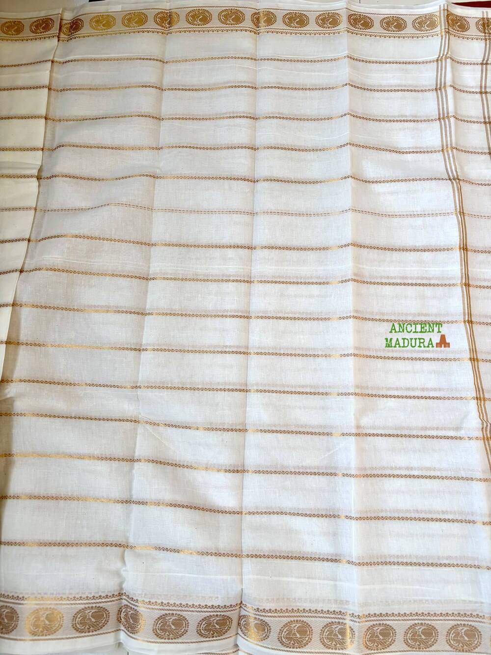 White Velthari sungudi saree