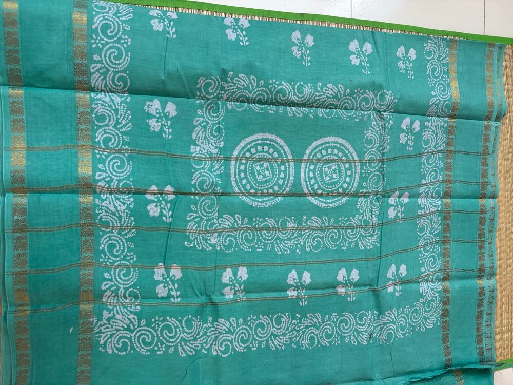 Dark brown premium 120 count batik sungudi cotton saree with white butterfly motif, turquoise Rettapet zari border, attached blouse, 90cm