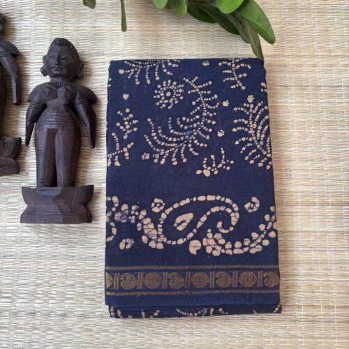 Navy blue sungudi batik saree with cream fern motifs, mango border and diamond floral pallu