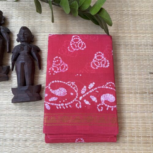 Pink sungudi batik saree with cream tricircle cluster motifs, mango border and elaborate vine pallu