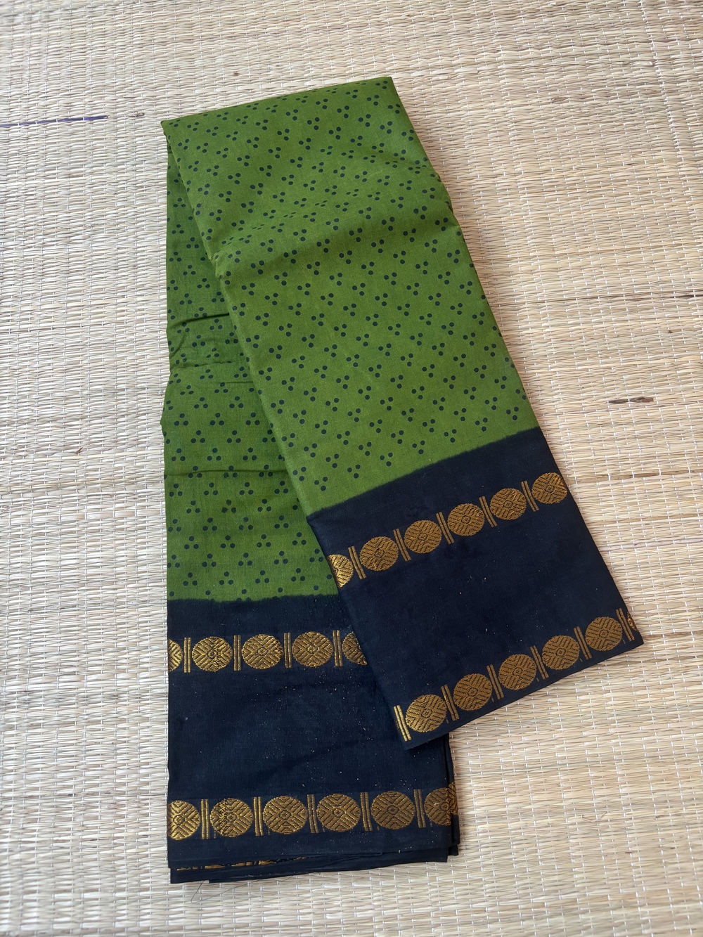 Olive green Mukkati sungudi saree with black Rettapet Rudraksha border, Madurai handcrafted cotton saree