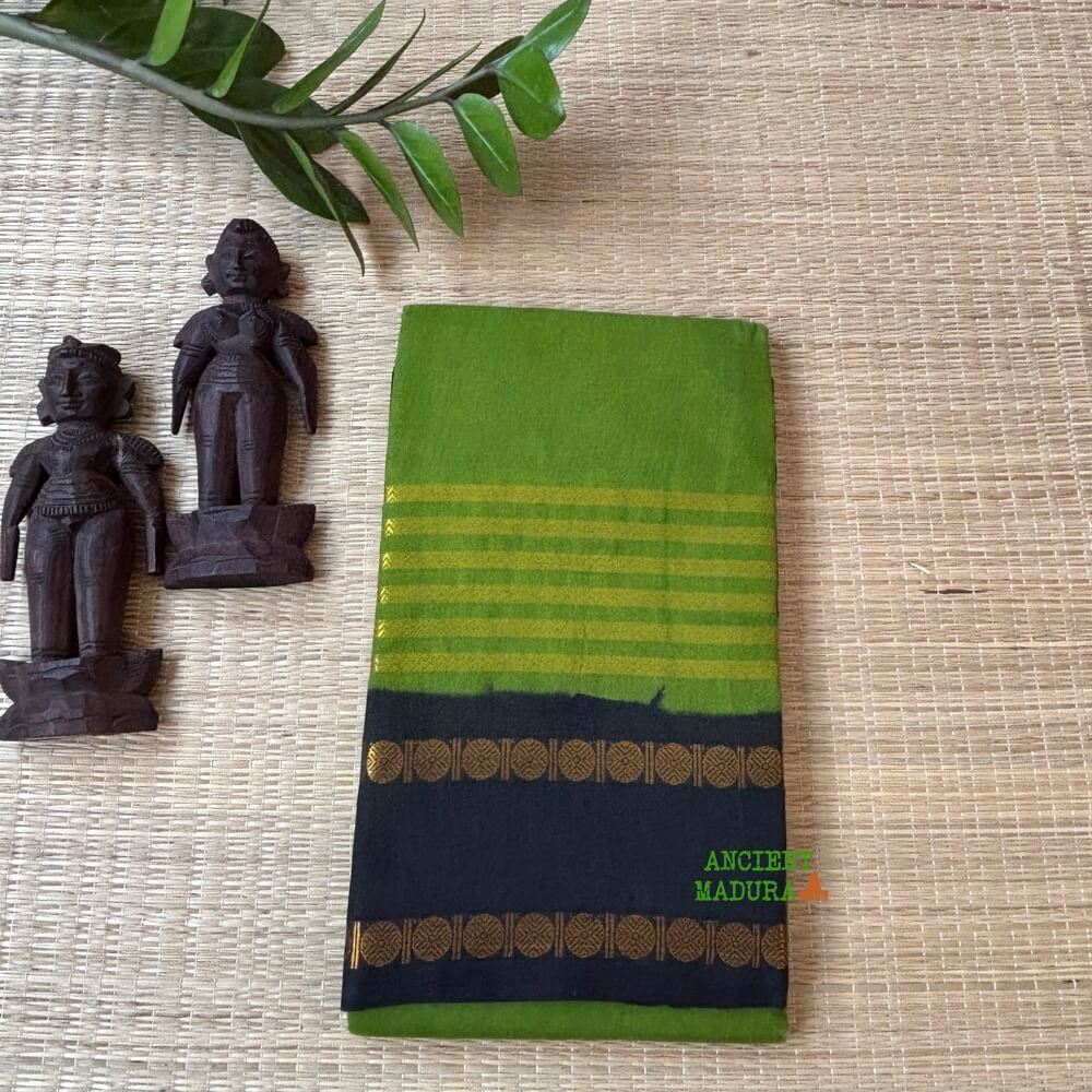 Leaf green Neli Velthari sungudi saree with black Rettapet Rudraksha border, Madurai handcrafted cotton saree