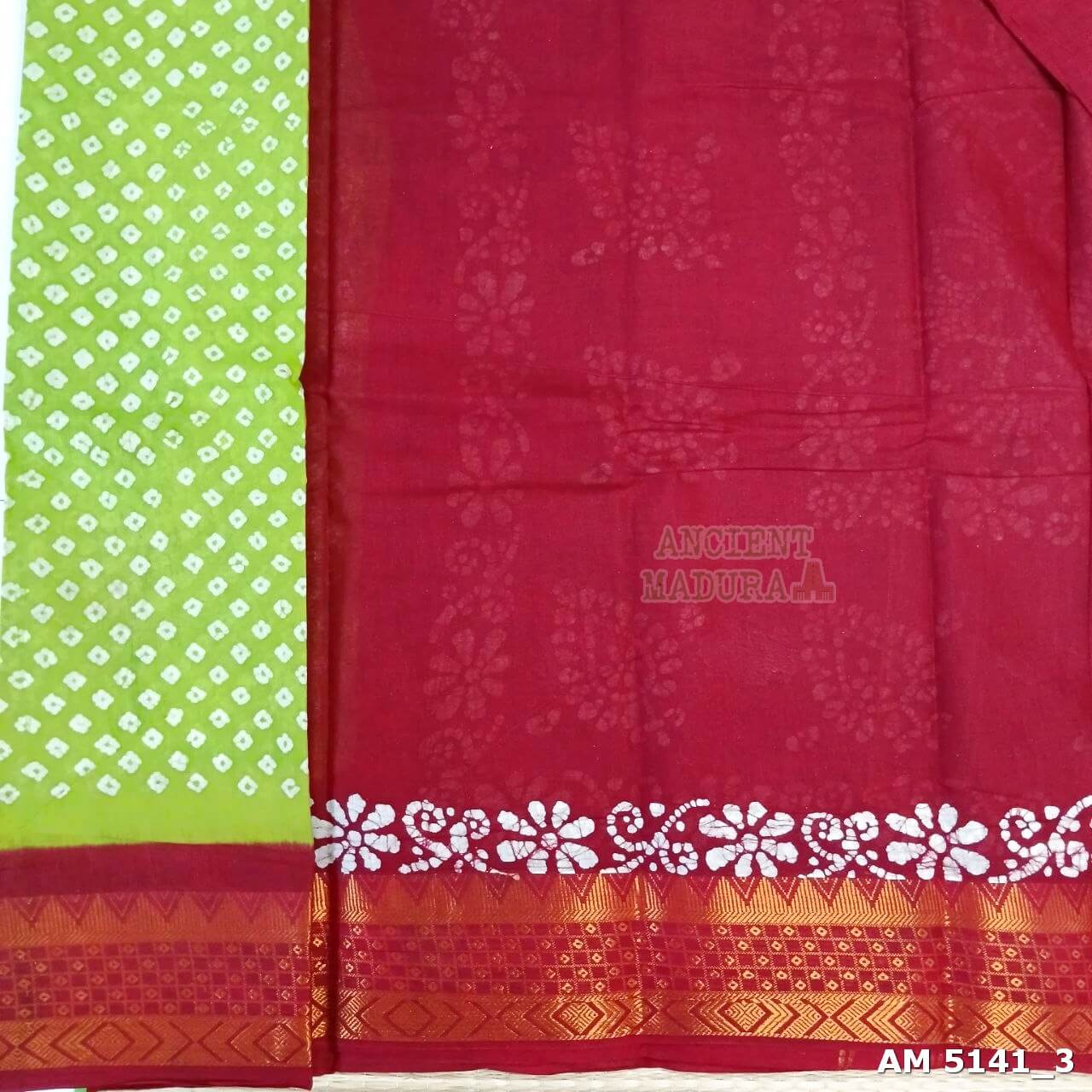 Parrot green Dotted Batik Sungudi Saree